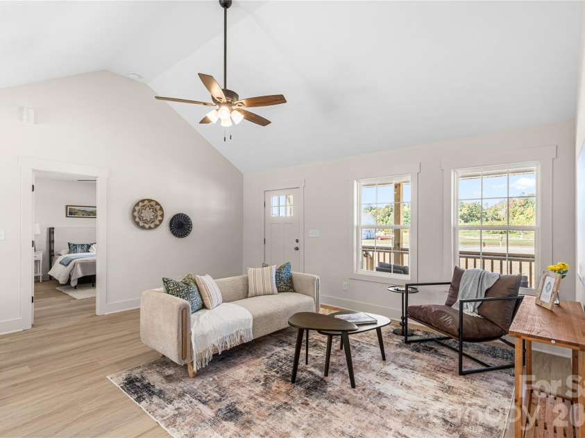 201 Springlake Road, York, SC 29745.  MLS# CAR4437296, YatesRealty ID 58280. 