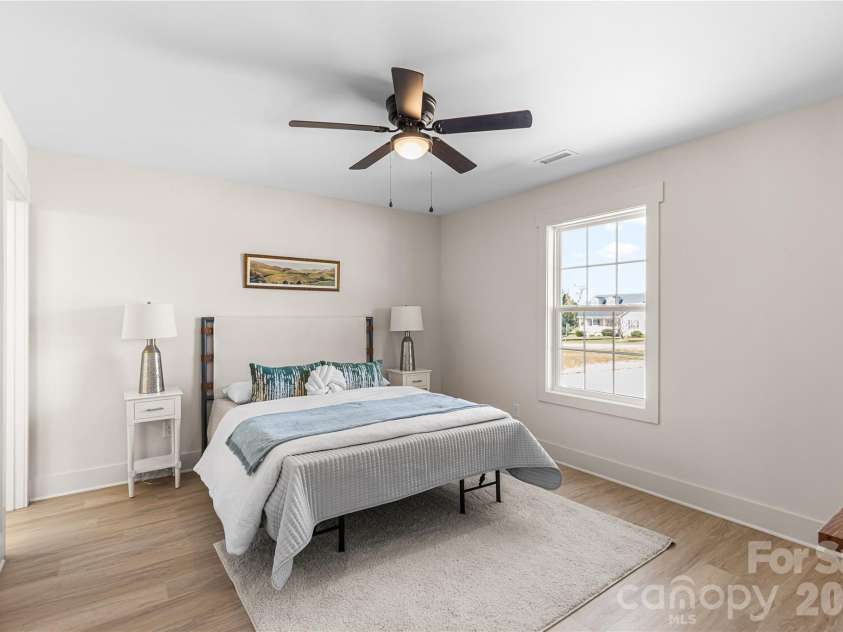 201 Springlake Road, York, SC 29745.  MLS# CAR4437296, YatesRealty ID 58280. 
