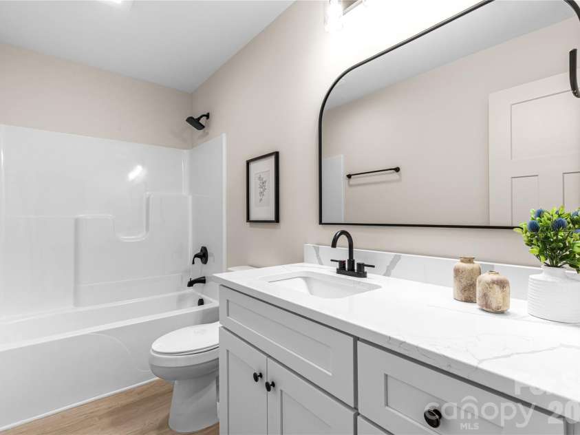 201 Springlake Road, York, SC 29745.  MLS# CAR4437296, YatesRealty ID 58280. 