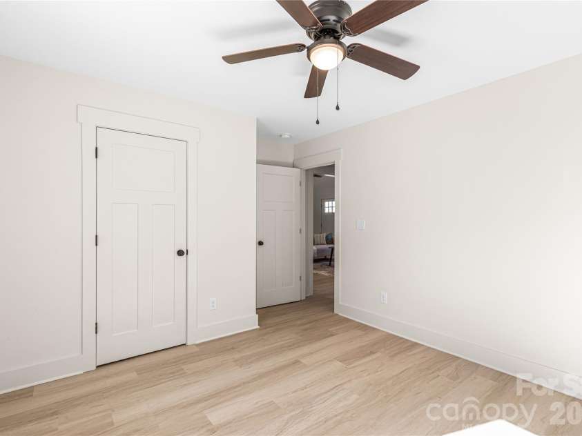 201 Springlake Road, York, SC 29745.  MLS# CAR4437296, YatesRealty ID 58280. 