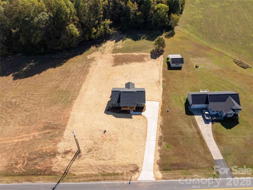 201 Springlake Road, York, SC 29745.  MLS# CAR4437296, YatesRealty ID 58280. 