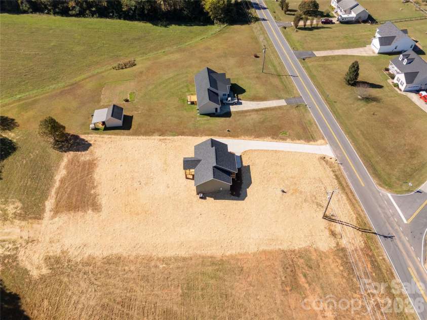 201 Springlake Road, York, SC 29745.  MLS# CAR4437296, YatesRealty ID 58280. 