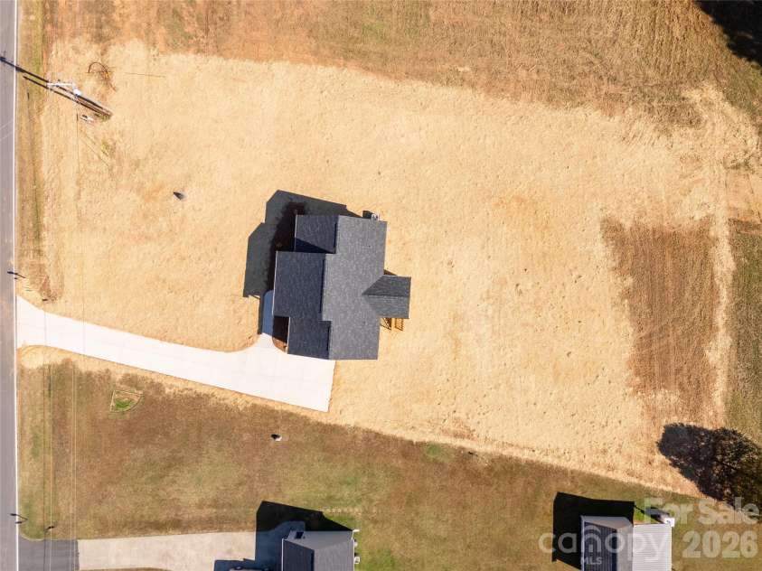 201 Springlake Road, York, SC 29745.  MLS# CAR4437296, YatesRealty ID 58280. 