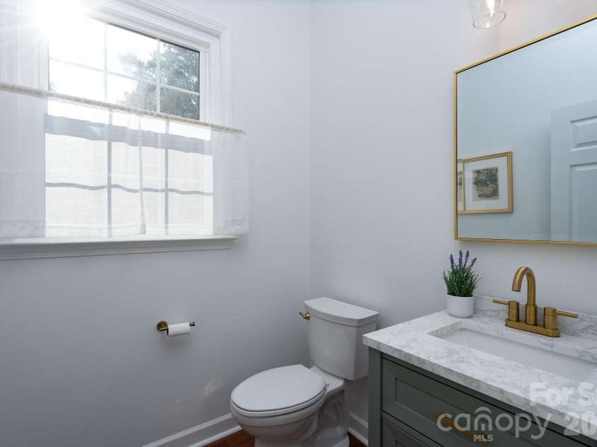 1201 Beckford Glen Drive, Waxhaw, NC 28173.  MLS# CAR4435419, YatesRealty ID 58281. 