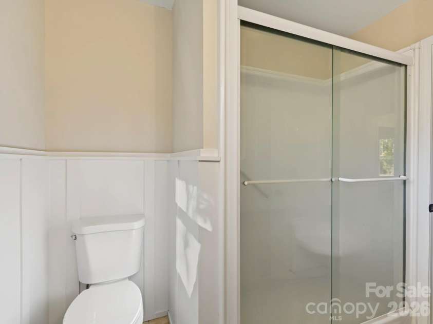 590 Crestmont Drive, Concord, NC 28025.  MLS# CAR4437299, YatesRealty ID 58284. 