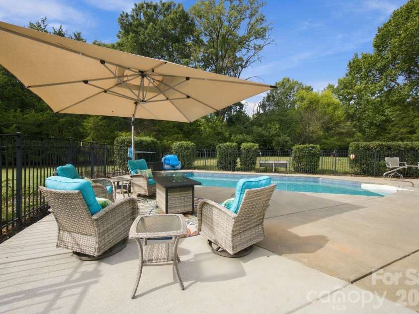 6026 Stonepath Lane, Waxhaw, NC 28173.  MLS# CAR4431523, YatesRealty ID 58286. 