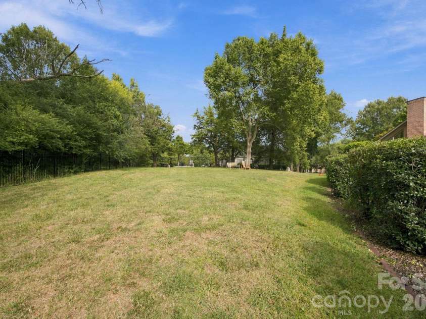 6026 Stonepath Lane, Waxhaw, NC 28173.  MLS# CAR4431523, YatesRealty ID 58286. 