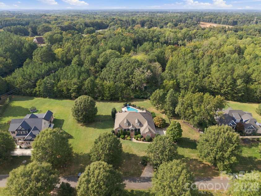 6026 Stonepath Lane, Waxhaw, NC 28173.  MLS# CAR4431523, YatesRealty ID 58286. 