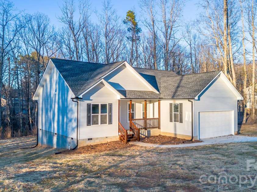 4000 Hoke Street, Claremont, NC 28610.  MLS# CAR4325684, YatesRealty ID 5829. 