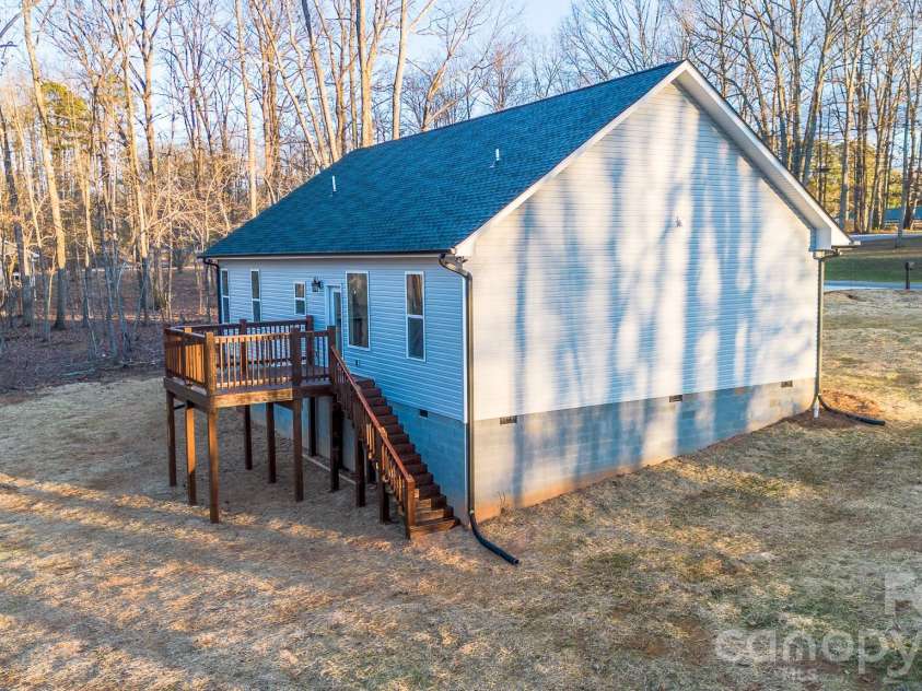 4000 Hoke Street, Claremont, NC 28610.  MLS# CAR4325684, YatesRealty ID 5829. 