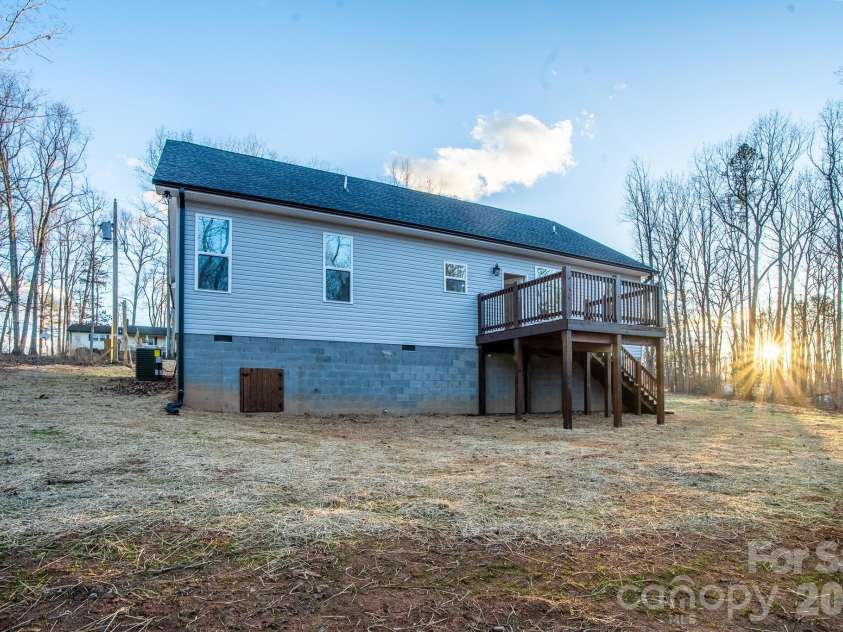 4000 Hoke Street, Claremont, NC 28610.  MLS# CAR4325684, YatesRealty ID 5829. 