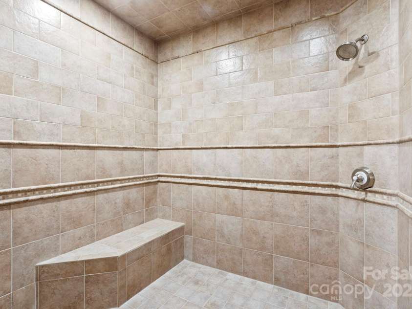 447 Willow Pond Lane, Hiddenite, NC 28636.  MLS# CAR4237900, YatesRealty ID 5829. 