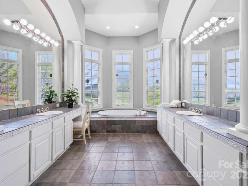 447 Willow Pond Lane, Hiddenite, NC 28636.  MLS# CAR4237900, YatesRealty ID 5829. 