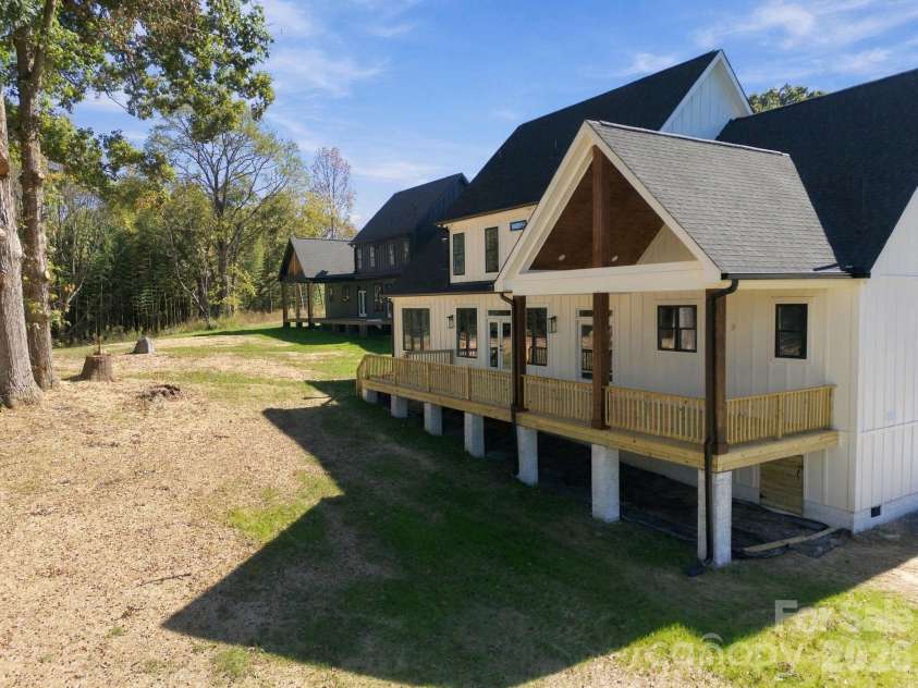 9140 Smith Road, Kannapolis, NC 28081.  MLS# CAR4437349, YatesRealty ID 58291. 