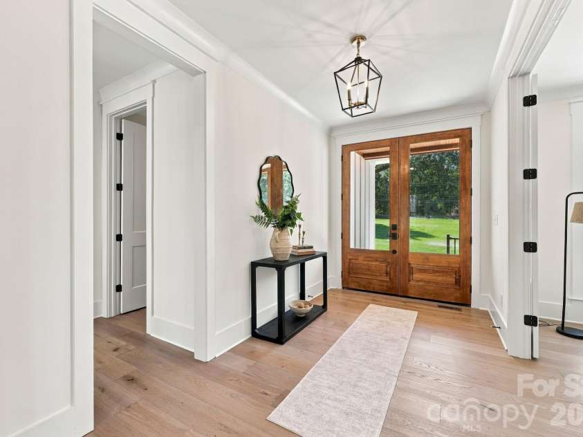 9140 Smith Road, Kannapolis, NC 28081.  MLS# CAR4437349, YatesRealty ID 58291. Entry