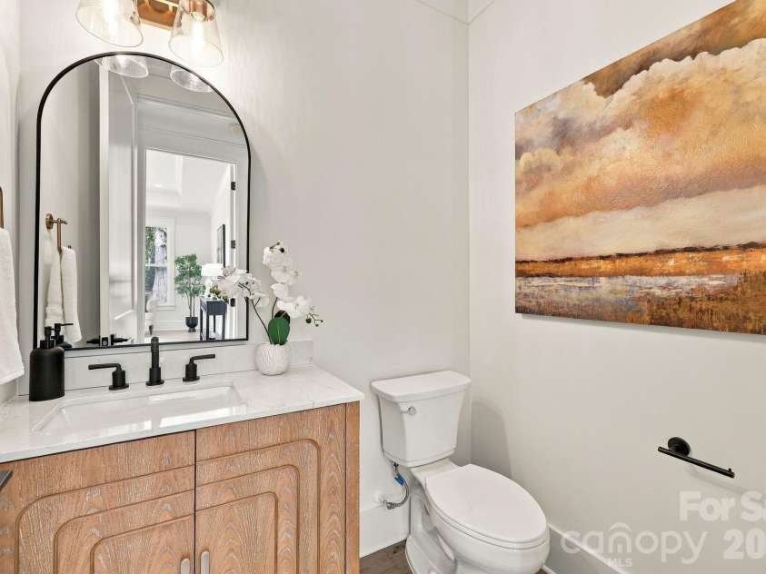 9140 Smith Road, Kannapolis, NC 28081.  MLS# CAR4437349, YatesRealty ID 58291. Powder Room