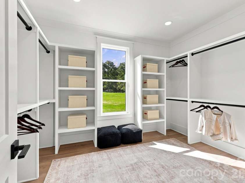 9140 Smith Road, Kannapolis, NC 28081.  MLS# CAR4437349, YatesRealty ID 58291. Primary Closet