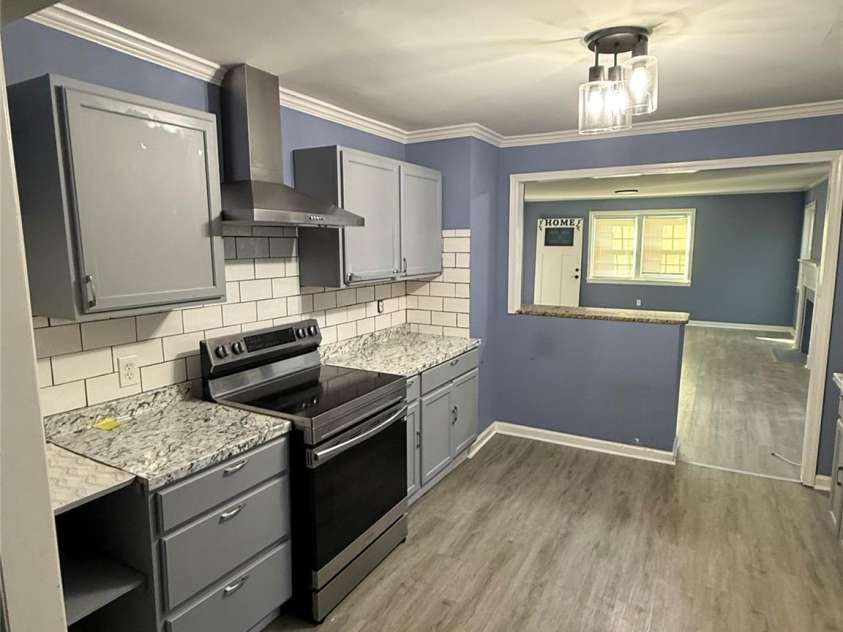 214 Springs Street, Lancaster, SC 29720.  MLS# CAR4437369, YatesRealty ID 58294. 