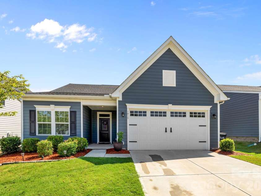 1915 Slippery Rock Lane, Monroe, NC 28112.  MLS# CAR4437211, YatesRealty ID 58298. 