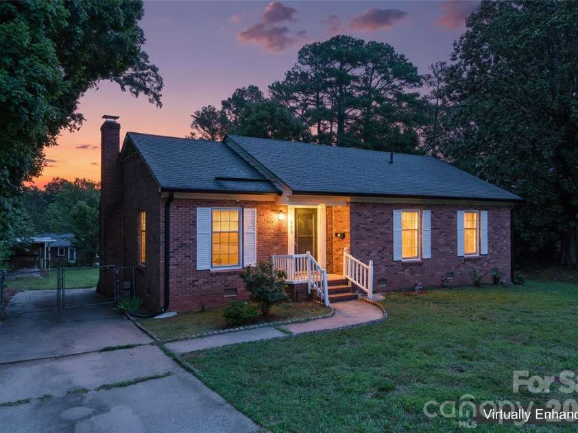 550 Englewood Street, Concord, NC 28025.  MLS# CAR4411776, YatesRealty ID 58299. 