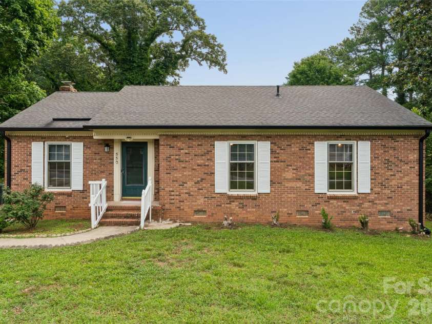 550 Englewood Street, Concord, NC 28025.  MLS# CAR4411776, YatesRealty ID 58299. 