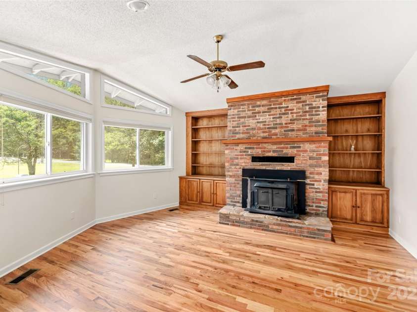 287 Caldwell Drive, Maggie Valley, NC 28751.  MLS# CAR4248153, YatesRealty ID 583. 