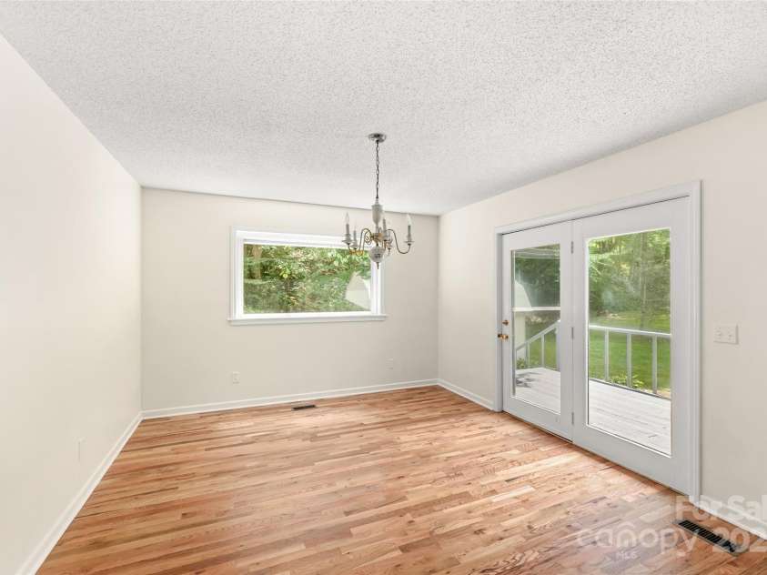 287 Caldwell Drive, Maggie Valley, NC 28751.  MLS# CAR4248153, YatesRealty ID 583. 