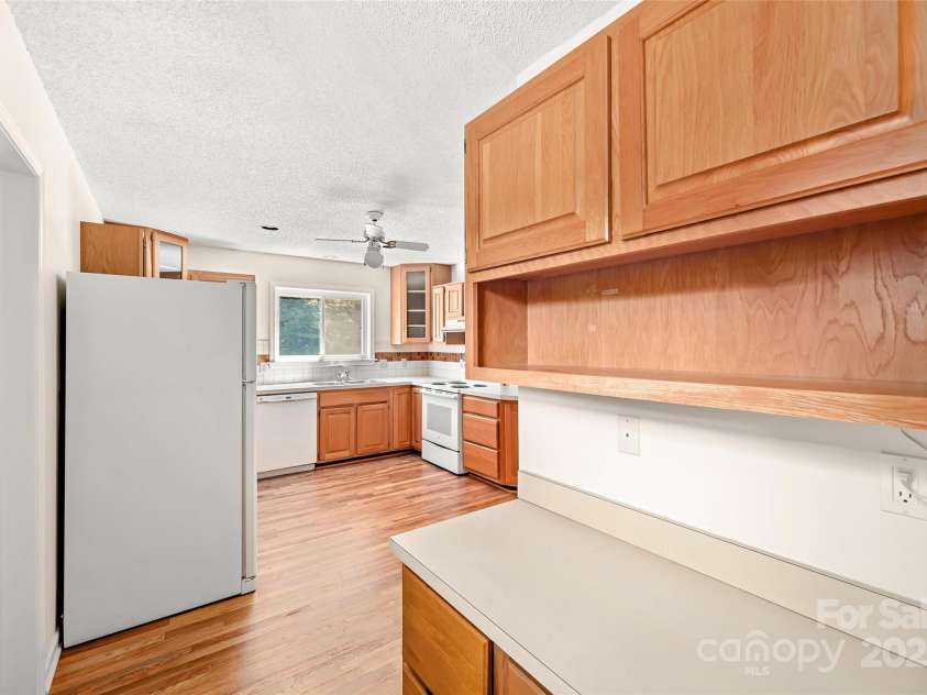 287 Caldwell Drive, Maggie Valley, NC 28751.  MLS# CAR4248153, YatesRealty ID 583. 