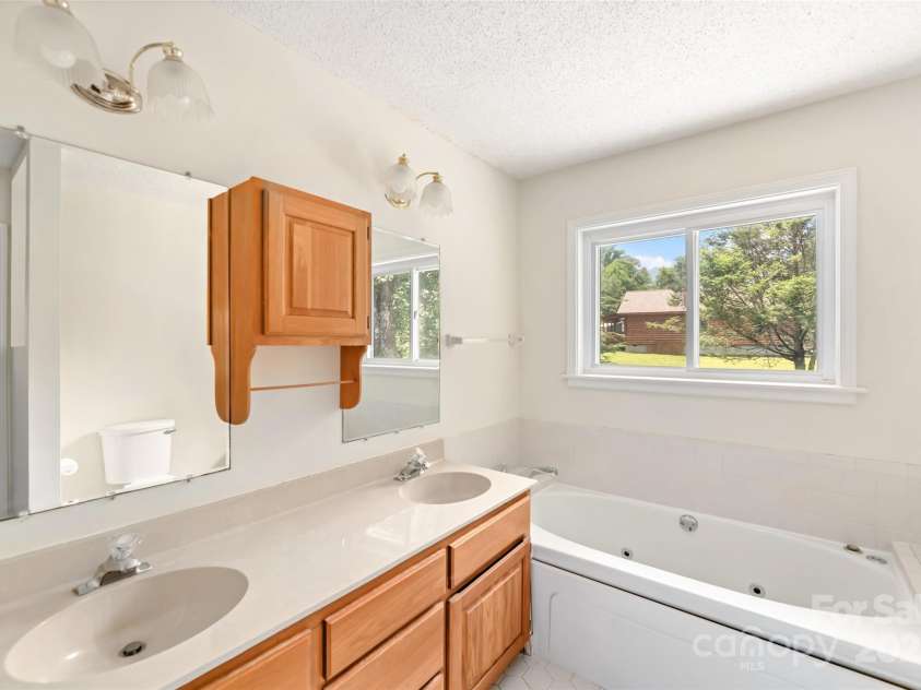 287 Caldwell Drive, Maggie Valley, NC 28751.  MLS# CAR4248153, YatesRealty ID 583. 