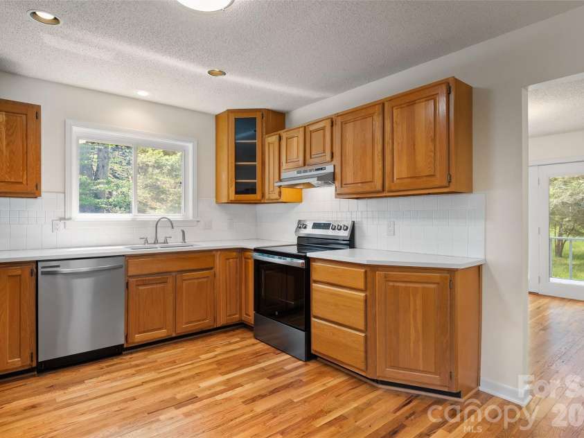 287 Caldwell Drive, Maggie Valley, NC 28751.  MLS# CAR4372019, YatesRealty ID 583. 