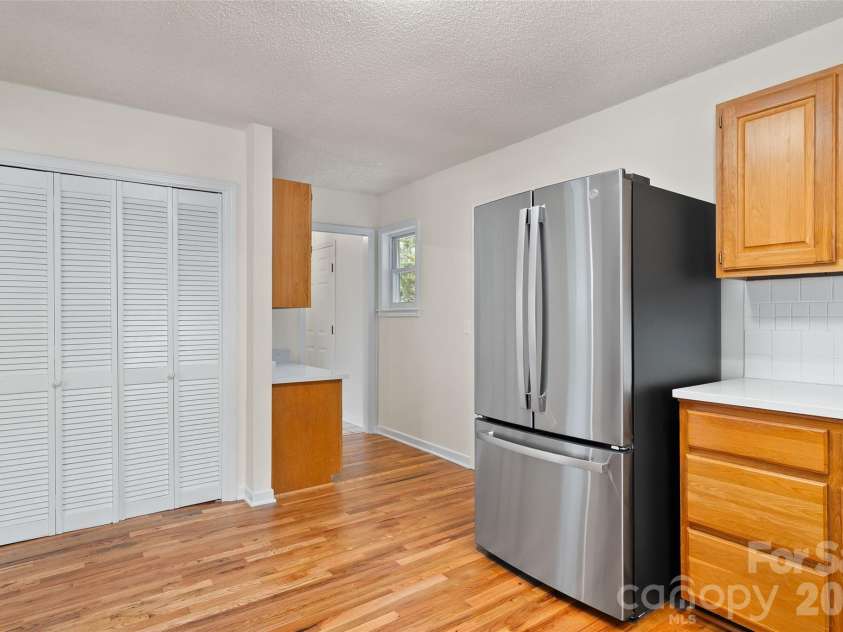 287 Caldwell Drive, Maggie Valley, NC 28751.  MLS# CAR4372019, YatesRealty ID 583. 