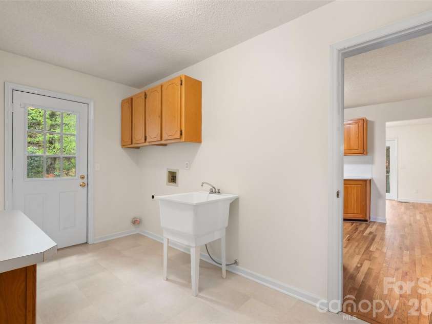287 Caldwell Drive, Maggie Valley, NC 28751.  MLS# CAR4372019, YatesRealty ID 583. 