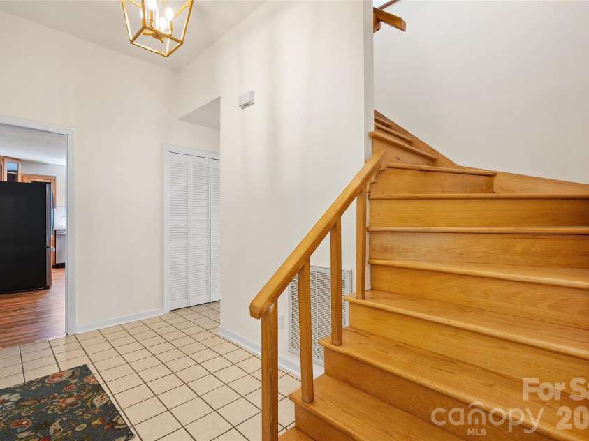287 Caldwell Drive, Maggie Valley, NC 28751.  MLS# CAR4372019, YatesRealty ID 583. 