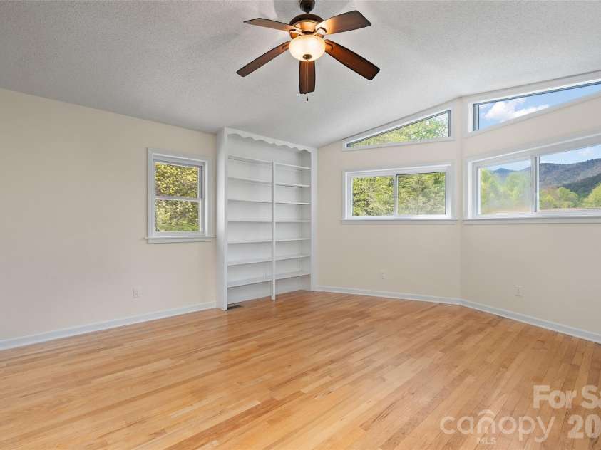 287 Caldwell Drive, Maggie Valley, NC 28751.  MLS# CAR4372019, YatesRealty ID 583. 