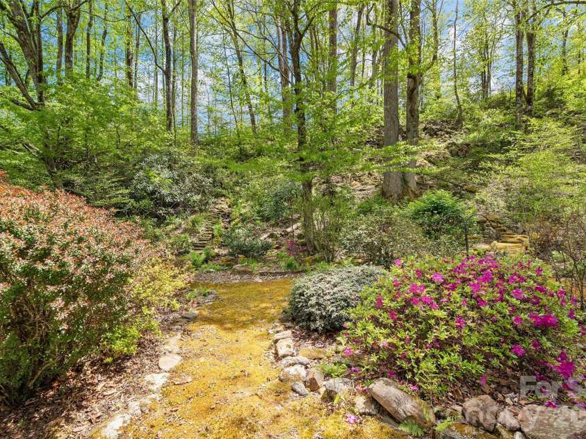 287 Caldwell Drive, Maggie Valley, NC 28751.  MLS# CAR4372019, YatesRealty ID 583. 