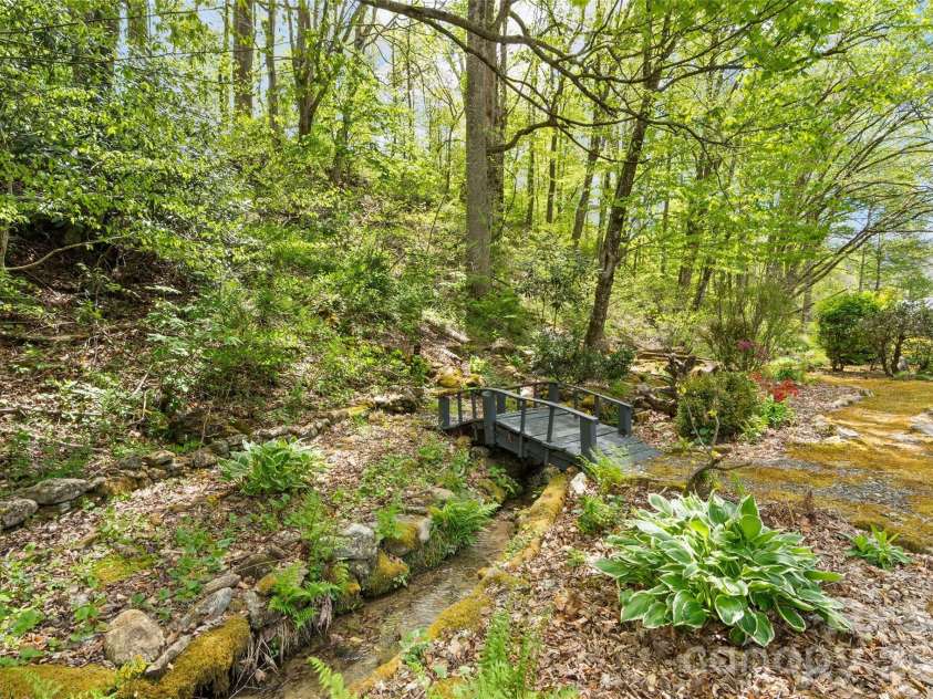 287 Caldwell Drive, Maggie Valley, NC 28751.  MLS# CAR4372019, YatesRealty ID 583. 