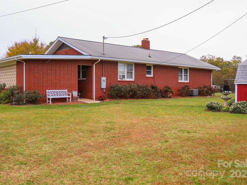 129 Ann Street, Salisbury, NC 28146.  MLS# CAR4208432, YatesRealty ID 5830. 