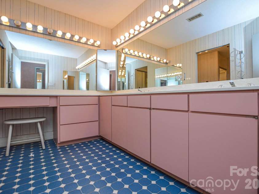 6910 Nc Hwy 49 Highway, Mount Pleasant, NC 28124.  MLS# CAR4342753, YatesRealty ID 5830. Down stairs Bathroom (full)