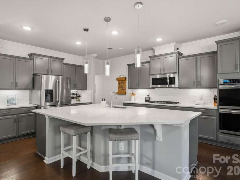 15415 Davidson East Drive, Davidson, NC 28036.  MLS# CAR4435063, YatesRealty ID 58300. 