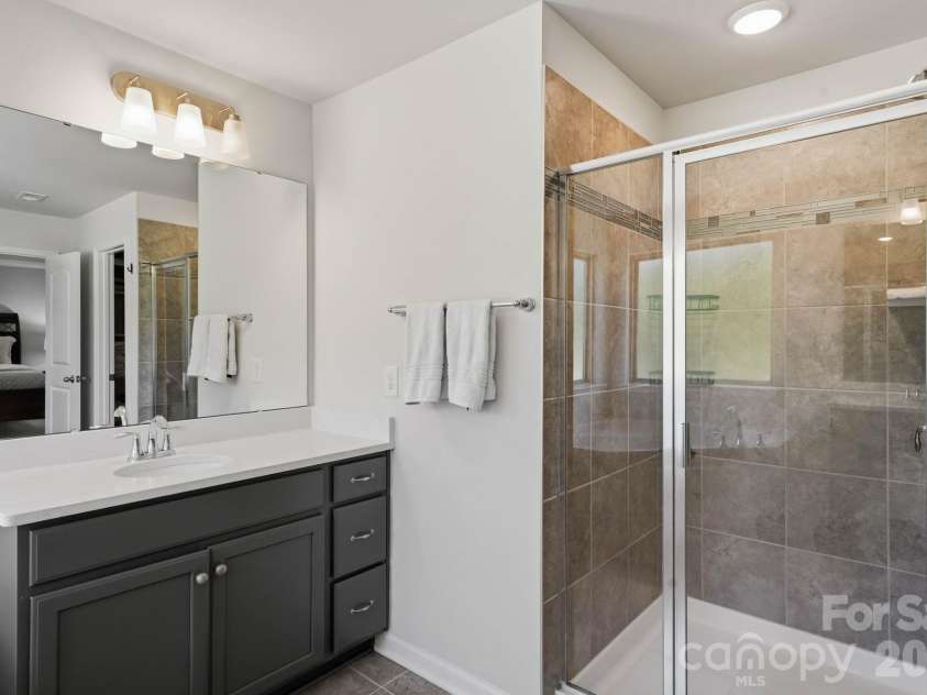 15415 Davidson East Drive, Davidson, NC 28036.  MLS# CAR4435063, YatesRealty ID 58300. 