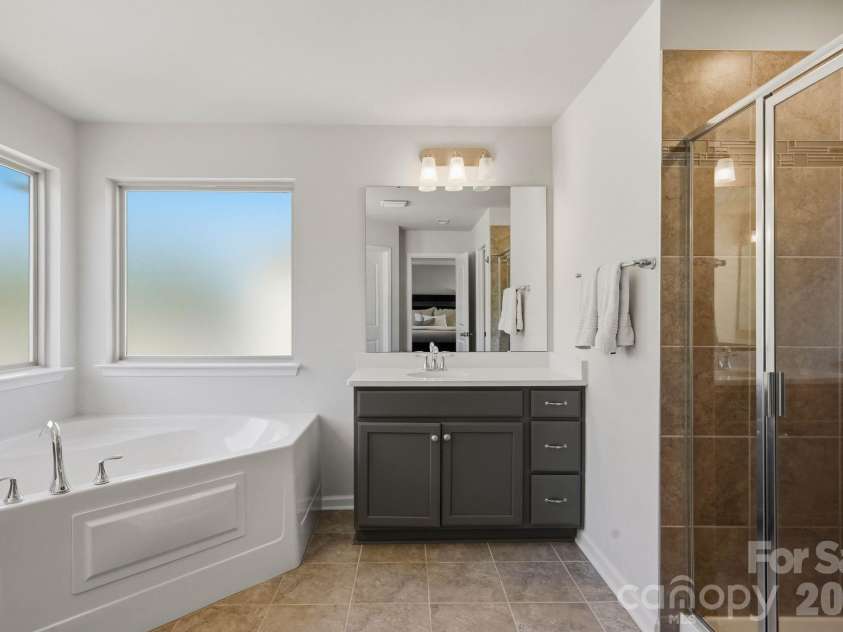 15415 Davidson East Drive, Davidson, NC 28036.  MLS# CAR4435063, YatesRealty ID 58300. 
