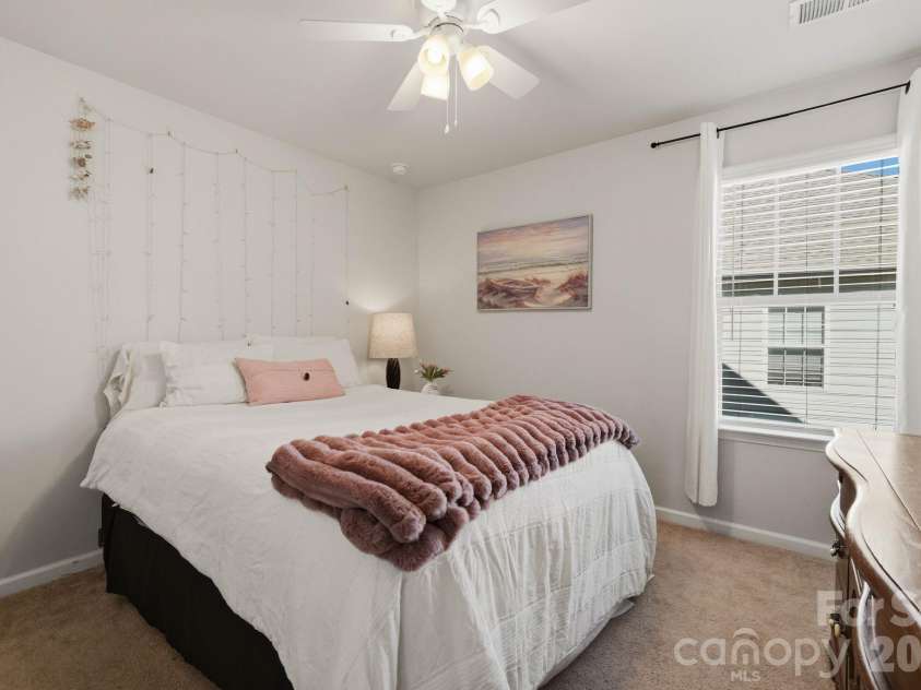 15415 Davidson East Drive, Davidson, NC 28036.  MLS# CAR4435063, YatesRealty ID 58300. 