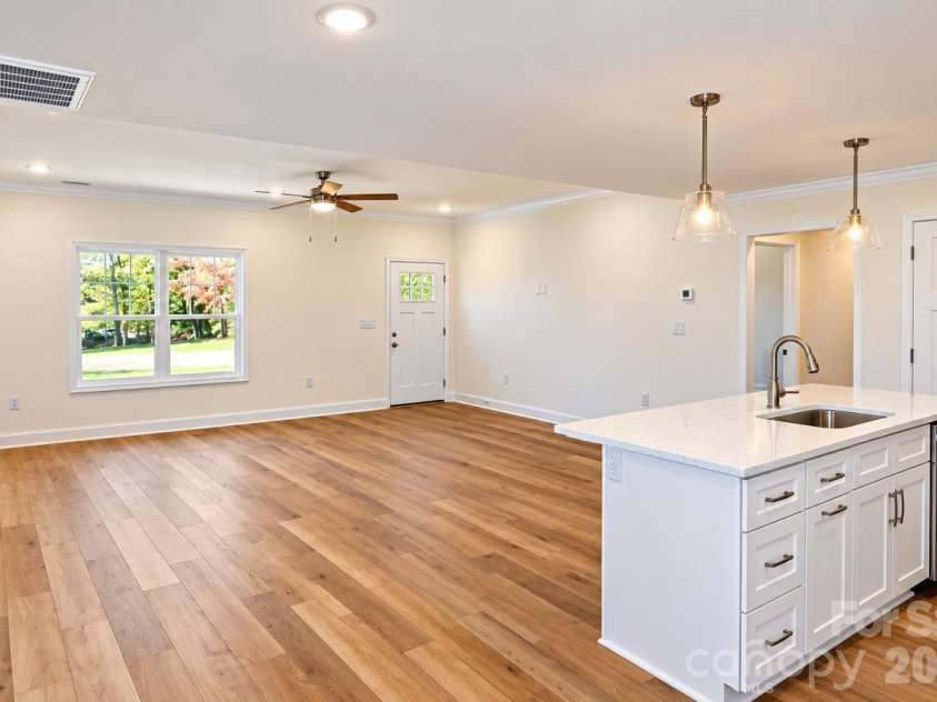 3052 Henry Knob Road, Clover, SC 29710.  MLS# CAR4435893, YatesRealty ID 58301. 