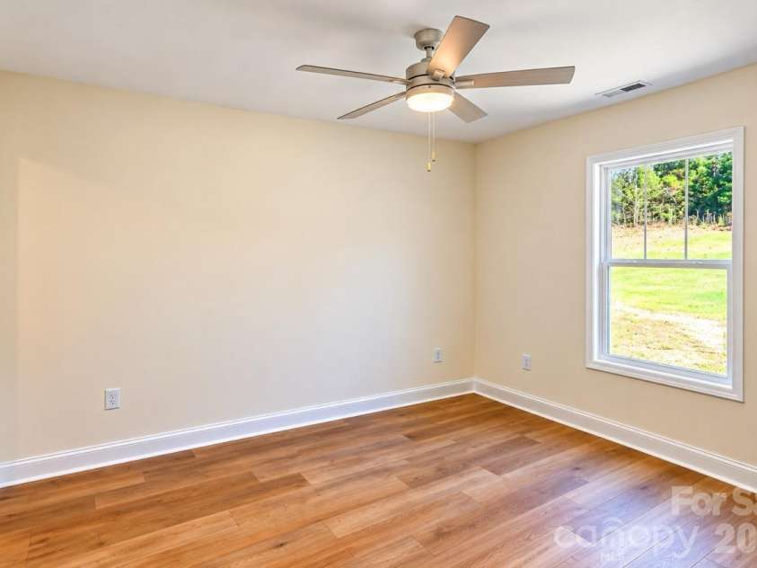 3052 Henry Knob Road, Clover, SC 29710.  MLS# CAR4435893, YatesRealty ID 58301. 