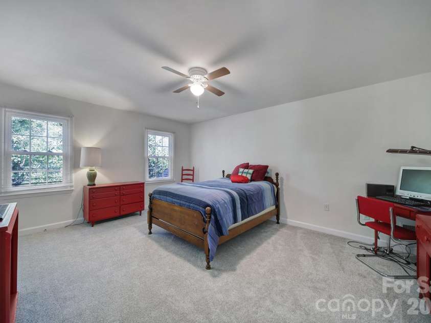 2004 Glouchester Circle, Charlotte, NC 28226.  MLS# CAR4436632, YatesRealty ID 58305. 