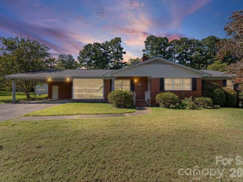 140 Winterlocken Road, Salisbury, NC 28144.  MLS# CAR4436715, YatesRealty ID 58309. 140 Winterlocken Rd Twightlight Digitally Enhanced