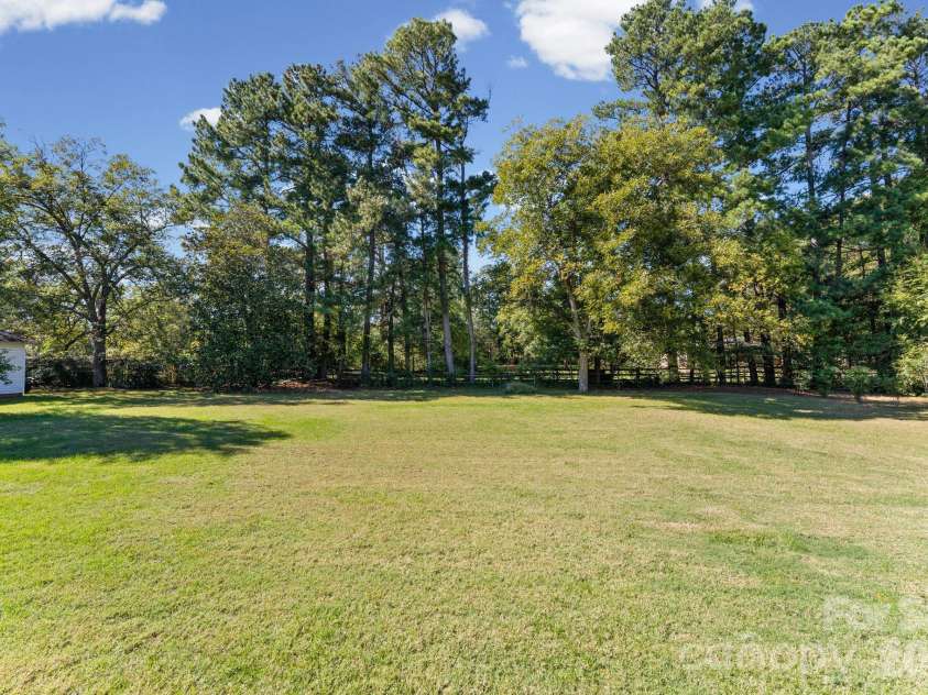 140 Winterlocken Road, Salisbury, NC 28144.  MLS# CAR4436715, YatesRealty ID 58309. Backyard