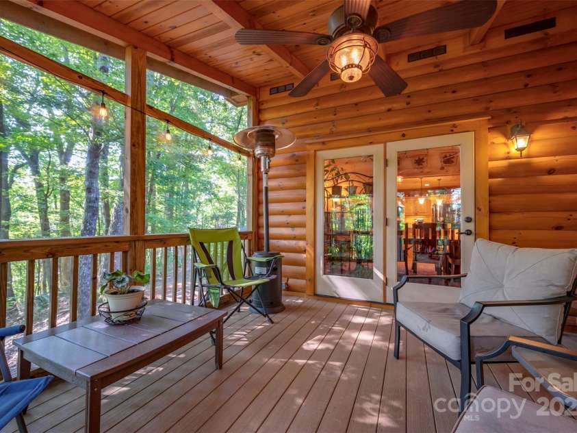 136 Knob Lane, Lake Lure, NC 28746.  MLS# CAR4177604, YatesRealty ID 5831. 