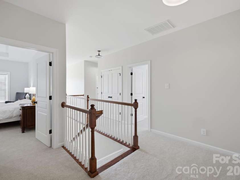 8424 Loxton Circle, Charlotte, NC 28214.  MLS# CAR4435879, YatesRealty ID 58311. 