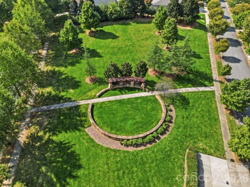 8424 Loxton Circle, Charlotte, NC 28214.  MLS# CAR4435879, YatesRealty ID 58311. 
